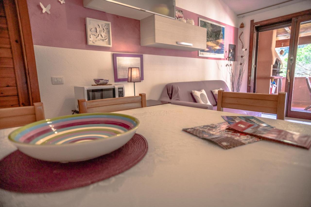 Purple House, 30M To Beach Pula Bagian luar foto